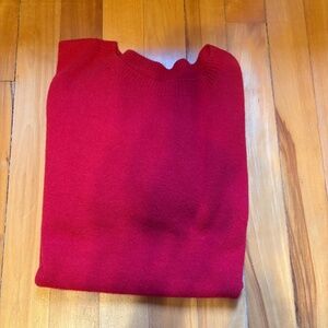 Red crew neck 100% wool sweater